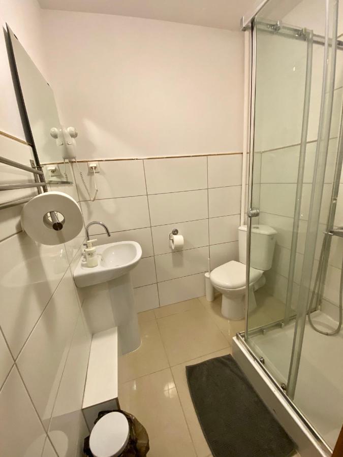 Grand Guesthouse Apartament Gdańsk Exteriör bild